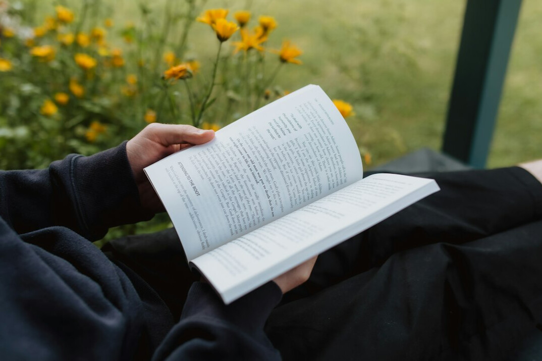 readers engaged with book